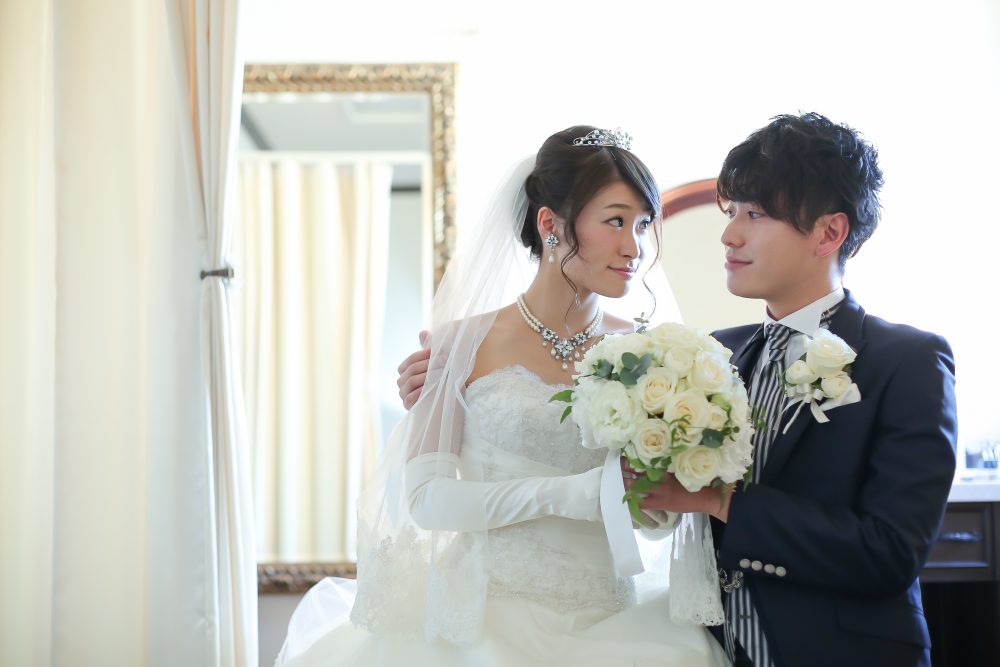 結婚式　ウエディングドレス　ブーケプルズ